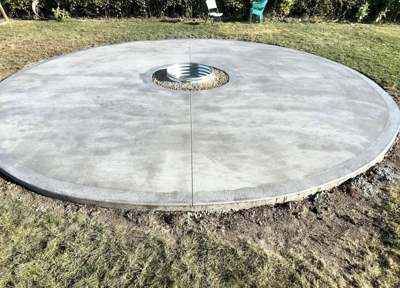 Round concrete fire-pit pad